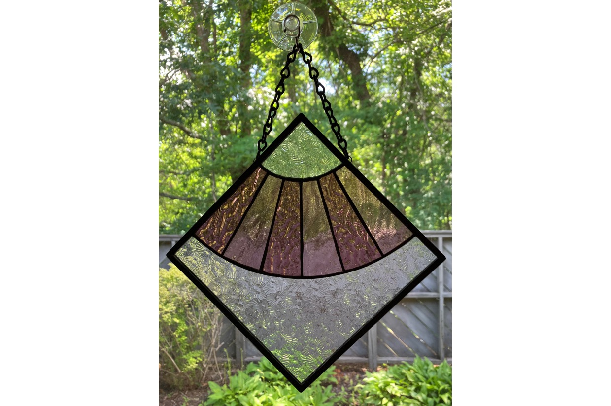Stained Glass Fan Cheeseburger in Parrotdise 2023 Warm Hearth