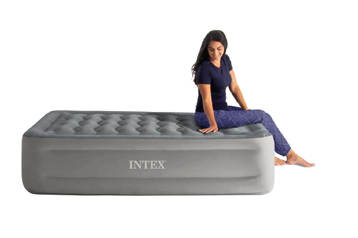 Comfort Plush Air Mattress18" High (twin size)lot2 Jookender Annual