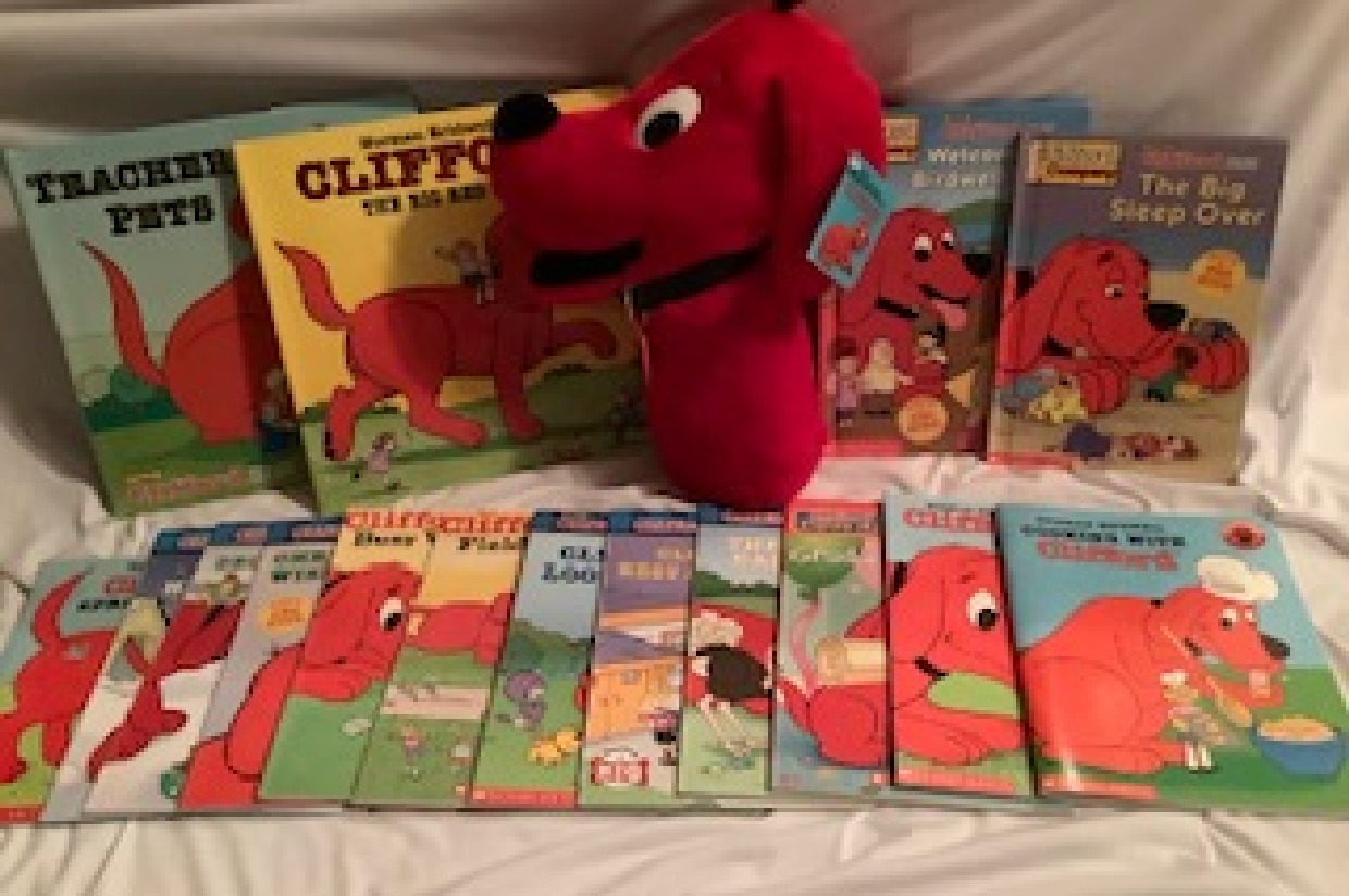 Clifford the Big Red Dog Menagerie | A Night To Remember ...