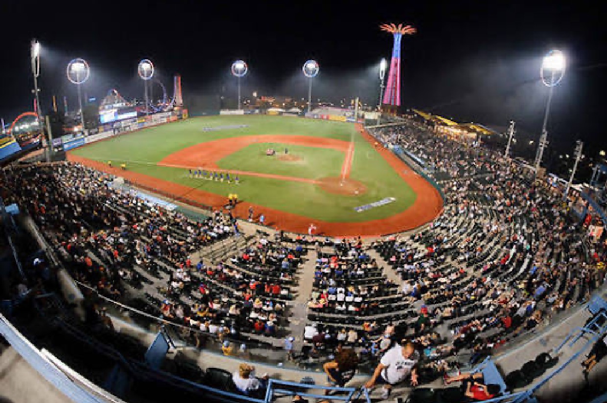 4 tickets to a 2026 Brooklyn Cyclones game photo