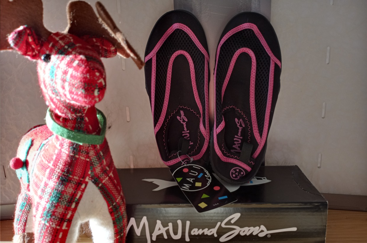 Girl's water shoes Celebrating Hope House 2020 Hope House For The