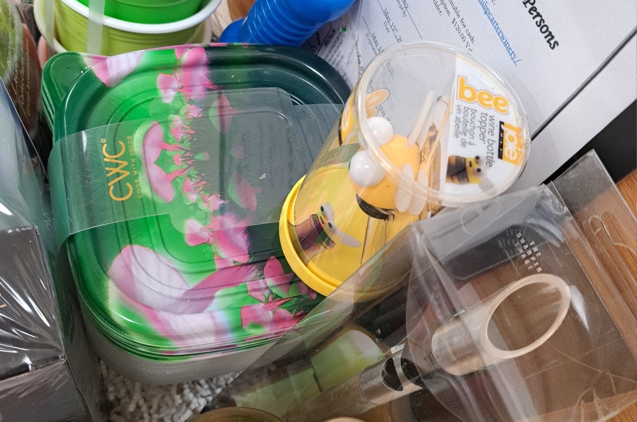 Fully Loaded Picnic Basket & Winery Gift Cert Second Chance Auction