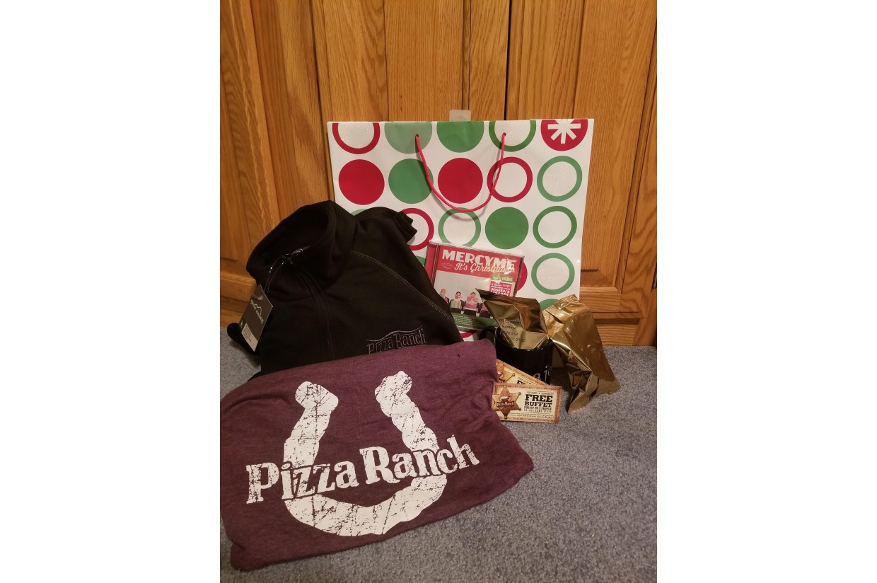 Merry Christmas from Pizza Ranch Guiding Star Orange City Fall