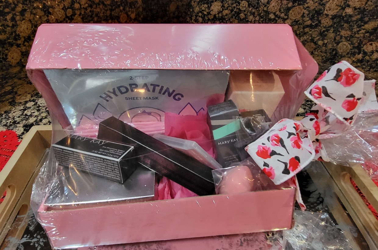 Beauty Basket Benson Food Pantry Silent Auction January 20, 2023