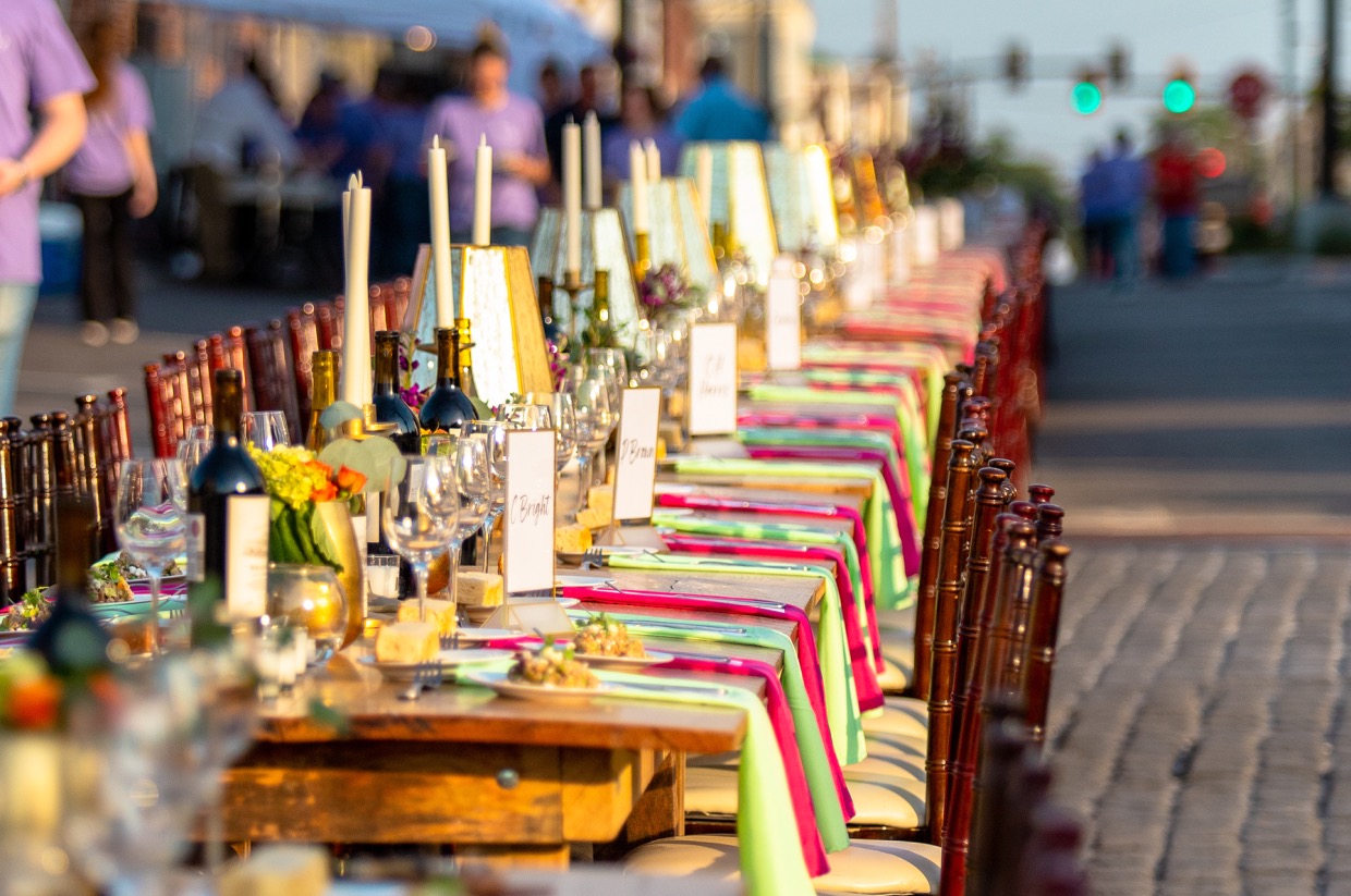 Dinner on First Table 26 - Active