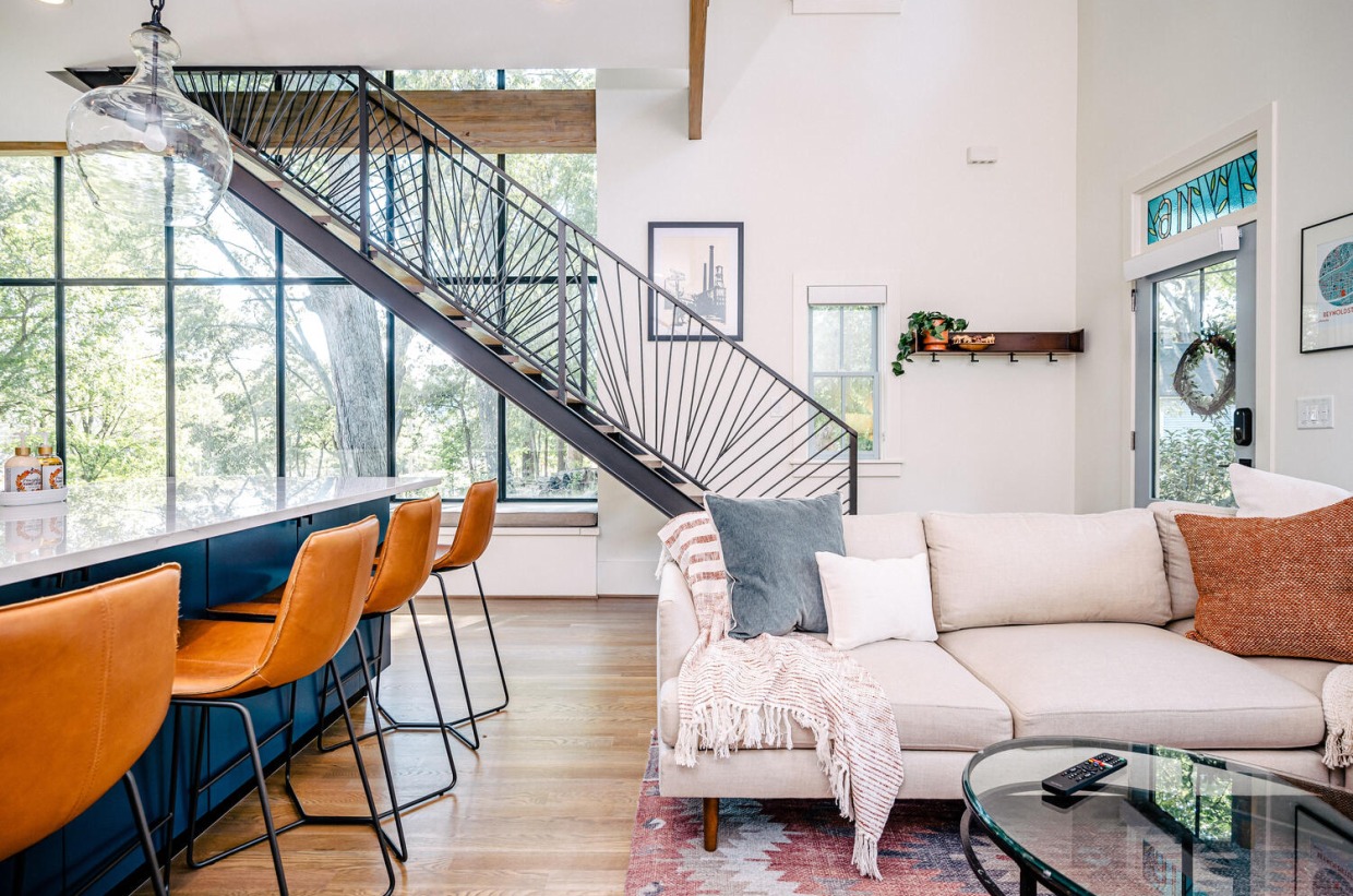 2 Night Stay - Atlanta Beltline Luxury Airbnb | GPCP Auction 2023 | Grant  Park Cooperative Preschool | BetterWorld