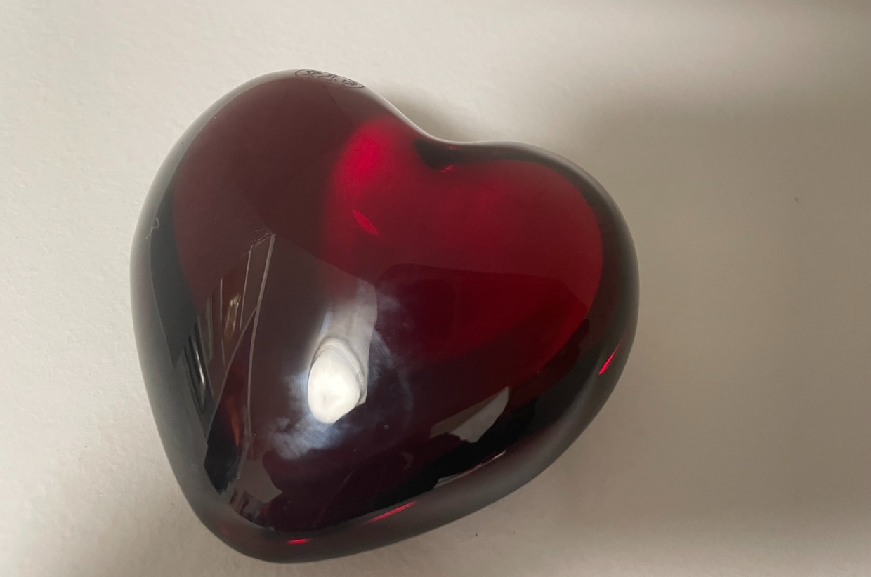 Baccarat Crystal Puffed Heart — Medical Missions Kenya Silent 