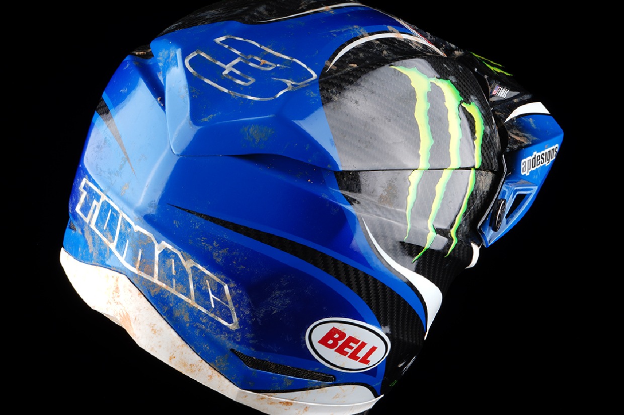 bell eli tomac helmet Moto-10 Spherical Replica 25 - White/Blue Its aggressive ELI TOMAC - SAN DIEGO