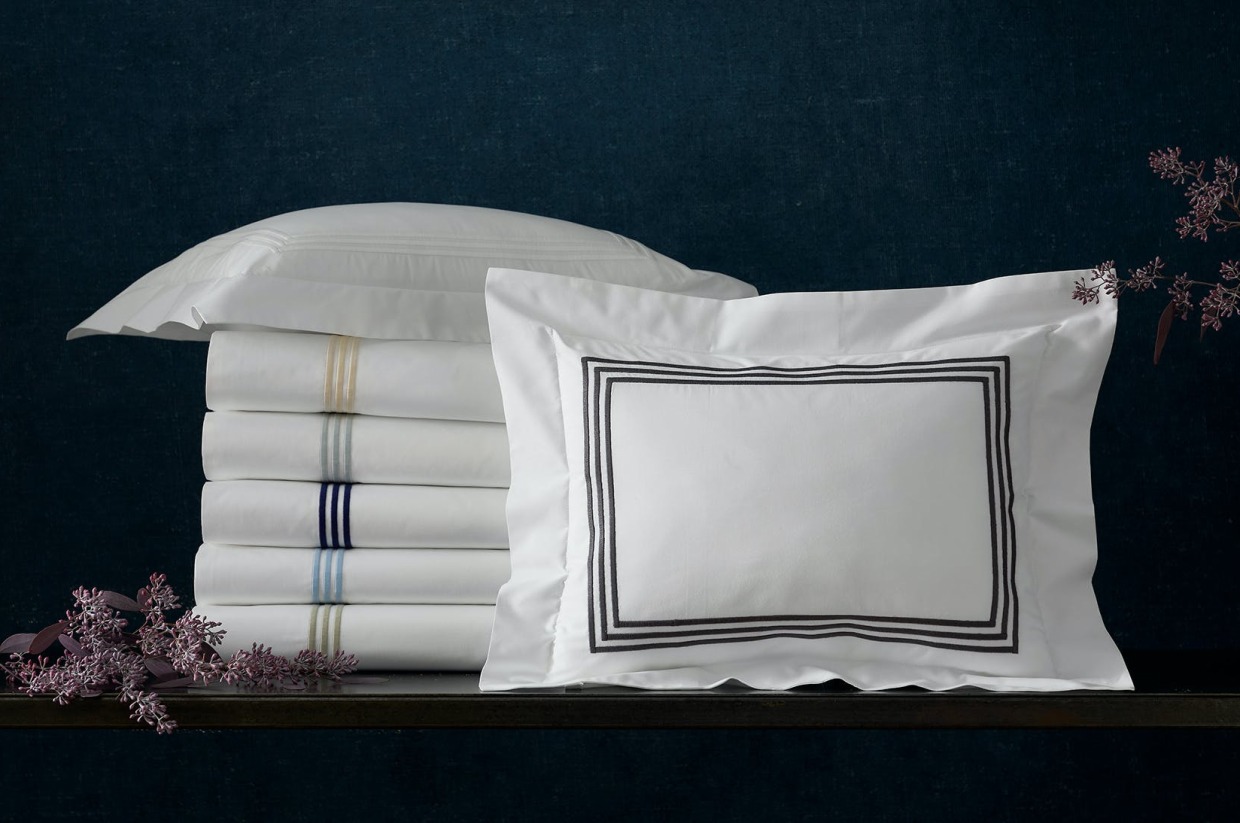 Set of Luxury Matouk Sheets Value 936 Spring Auction April 19April